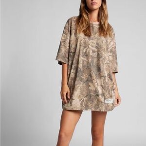 Camo comfrt Oversized T-Shirt unisex